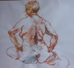 Femme assise de dos