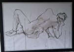 Femme accoudée de dos